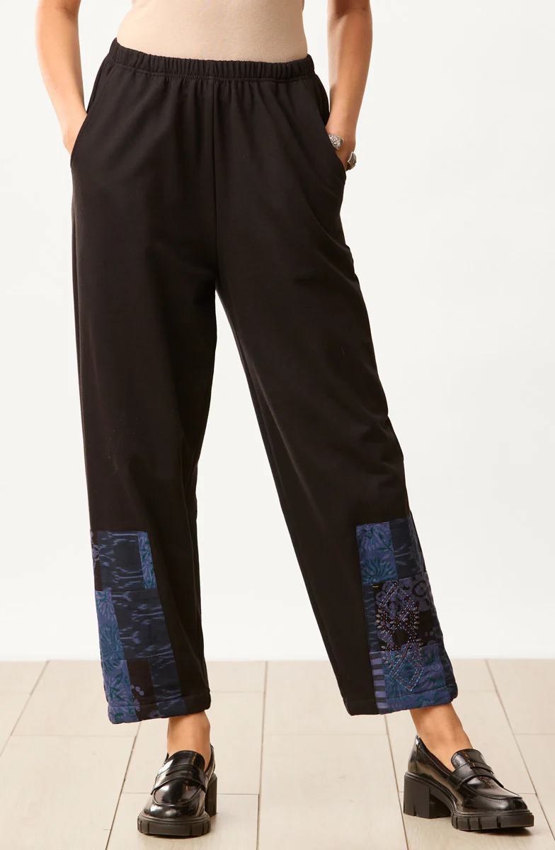 Agra Organic French Terry Barrel-Leg Pant - Black/Chindi - Image 3
