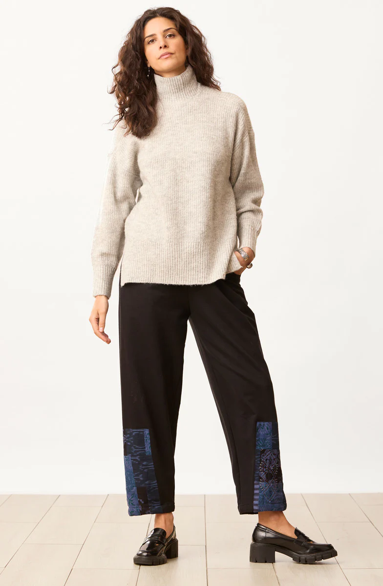 Agra Organic French Terry Barrel-Leg Pant - Black/Chindi - Image 7