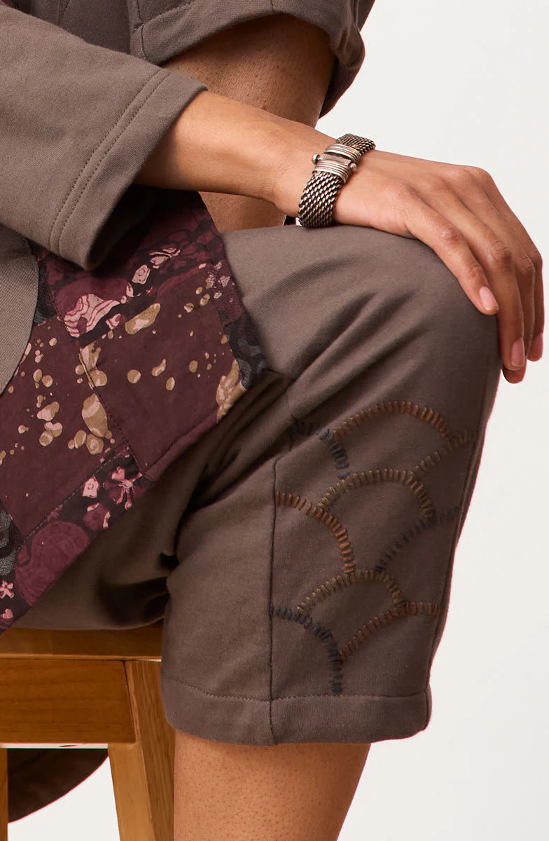 Agra French Terry Barrel-Leg Pant - Fossil - Image 2