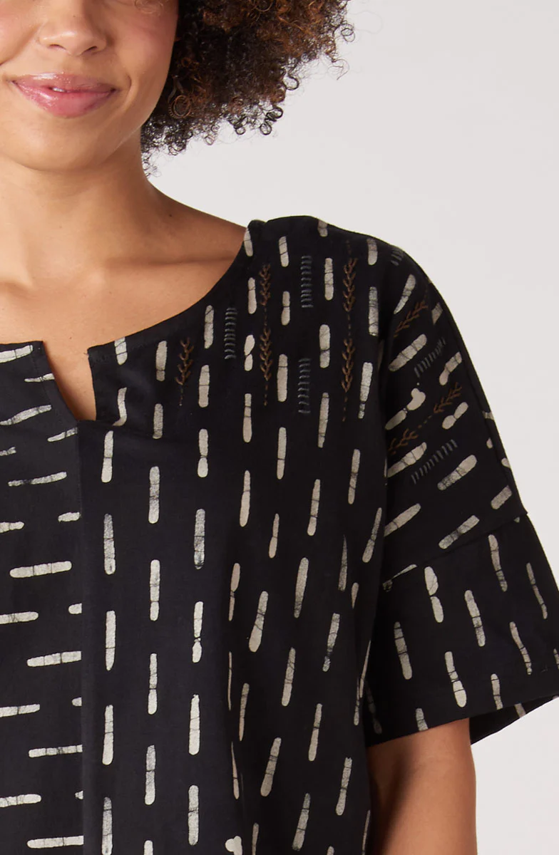 Amara Batik Knit Boxy Top - Black - Image 2