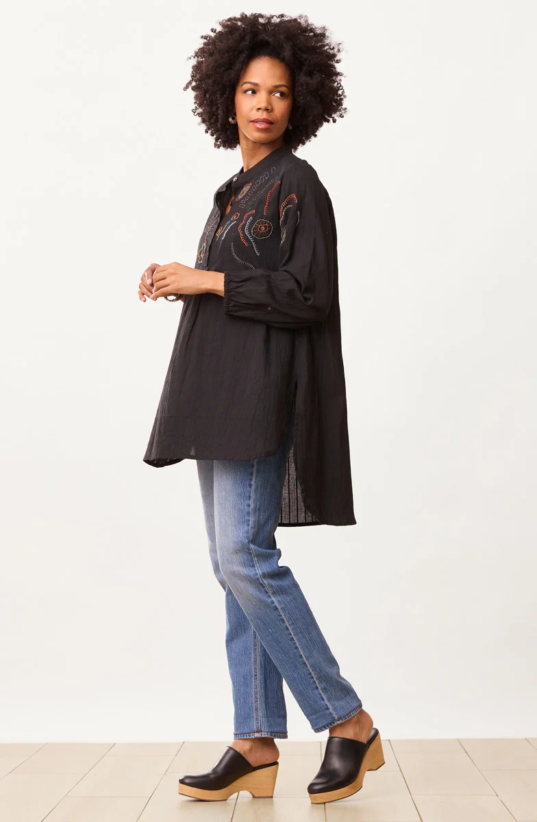 Amreli Embroidered Lightweight Tunic - Black - Image 4