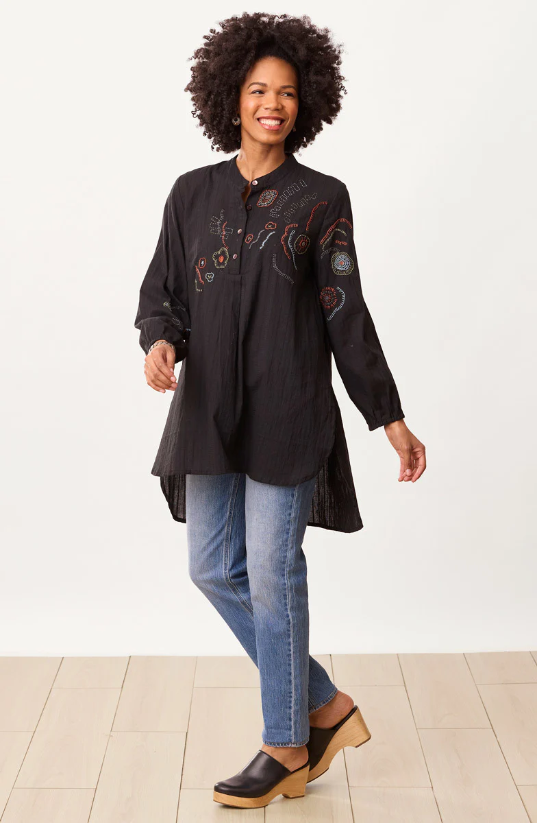 Amreli Embroidered Lightweight Tunic - Black - Image 5