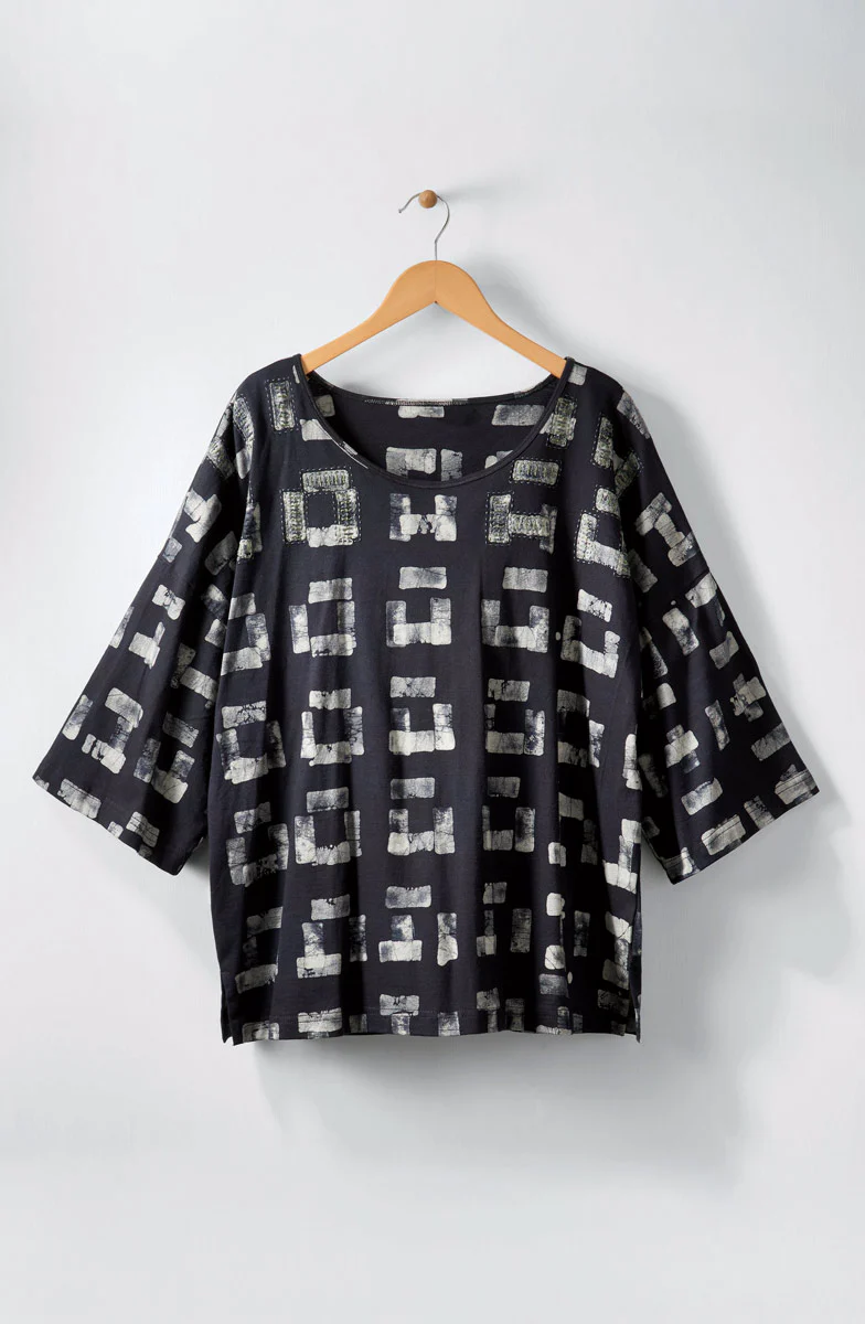 Bhavya Batik Print Scoop-Neck Tee - Black