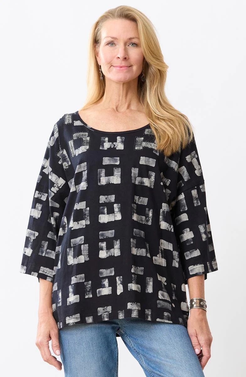 Bhavya Batik Print Scoop-Neck Tee - Black - Image 3