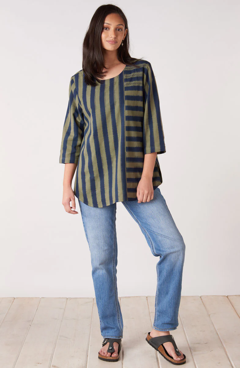 V-neck Divya 3/4-Sleeve Popover Top - Lime/Navy - Image 5