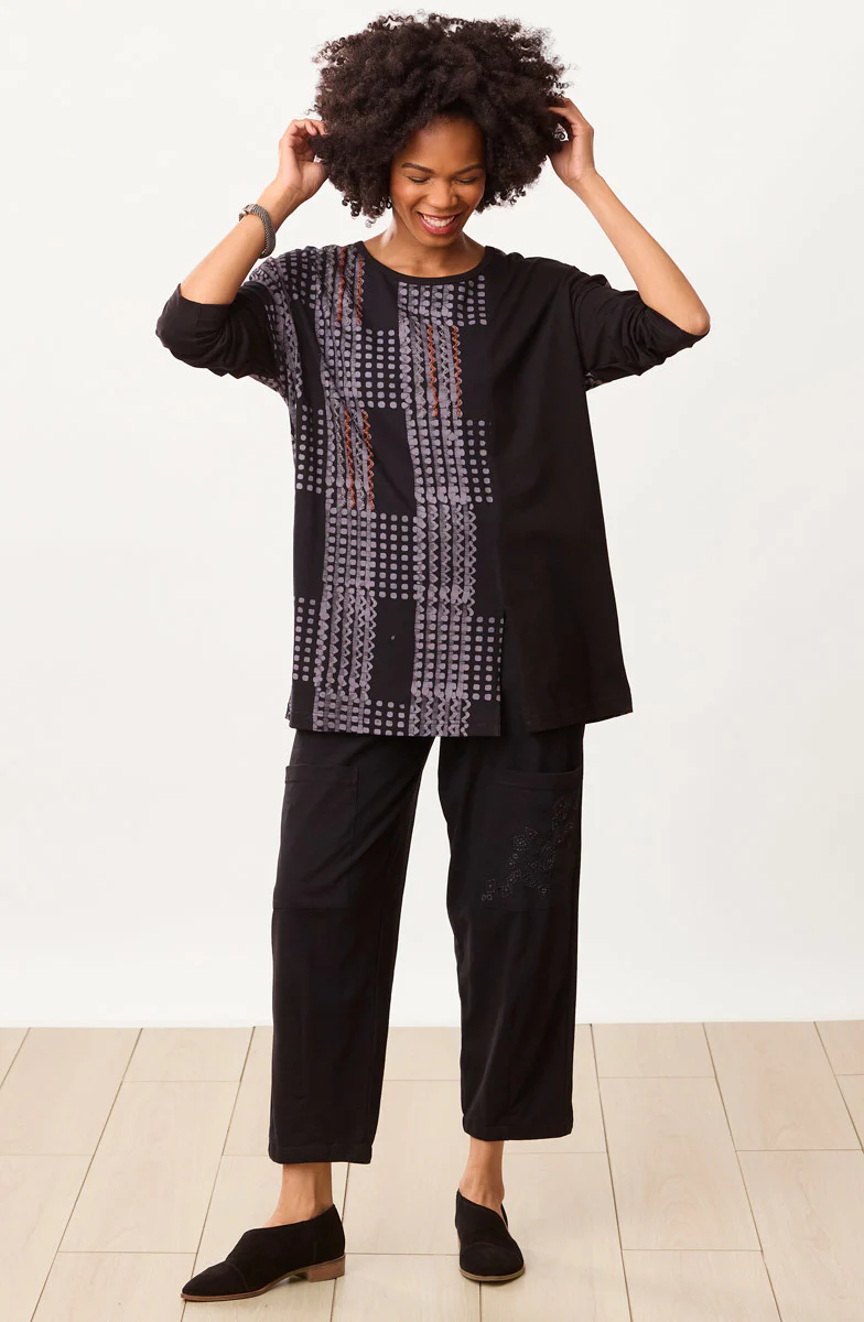 Farida Batik Print Jersey Oversized Tee - Black/Slate - Image 4