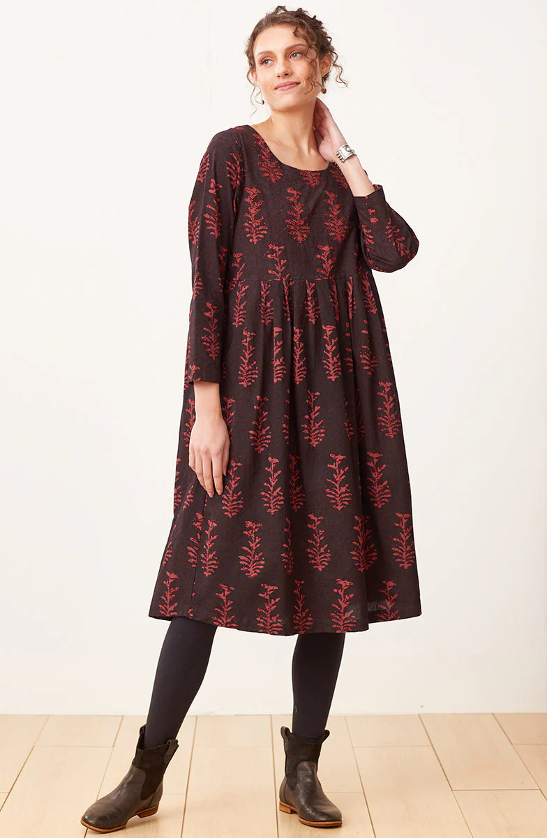 Geethali Batik Print Scoop-Neck Midi Dress - Black/Sumac - Image 4