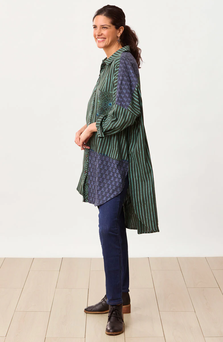 Hanifa Long-Sleeve High-Low Hem Big Shirt - Dusty teal/Multi - Image 4
