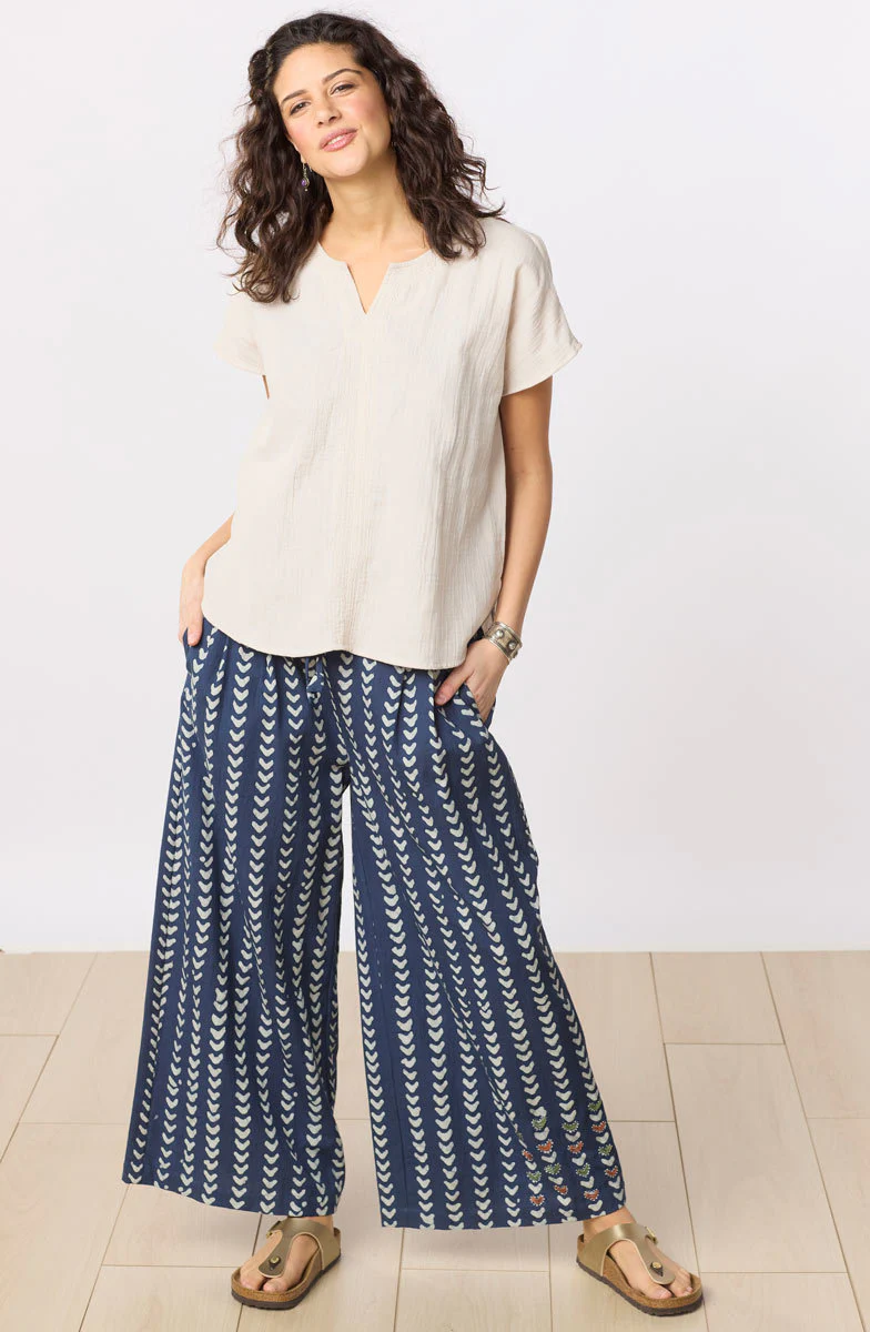 Isha Double Gauze Notch-Neck Top - Image 14