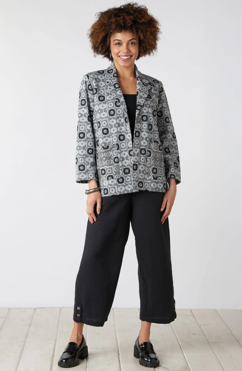 Kesari Matelassé Pull-On Crop Pant - Image 10
