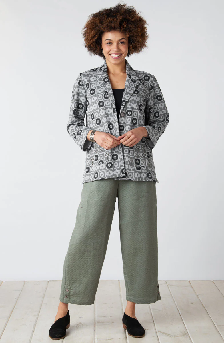 Kesari Matelassé Pull-On Crop Pant - Image 6