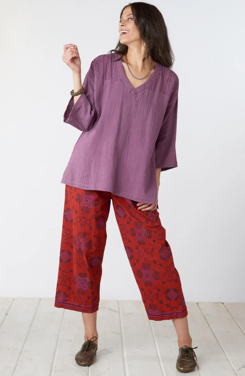 Kesari Organic Cotton Pull-On Crop Pant - Sunset red/Multi - Image 4
