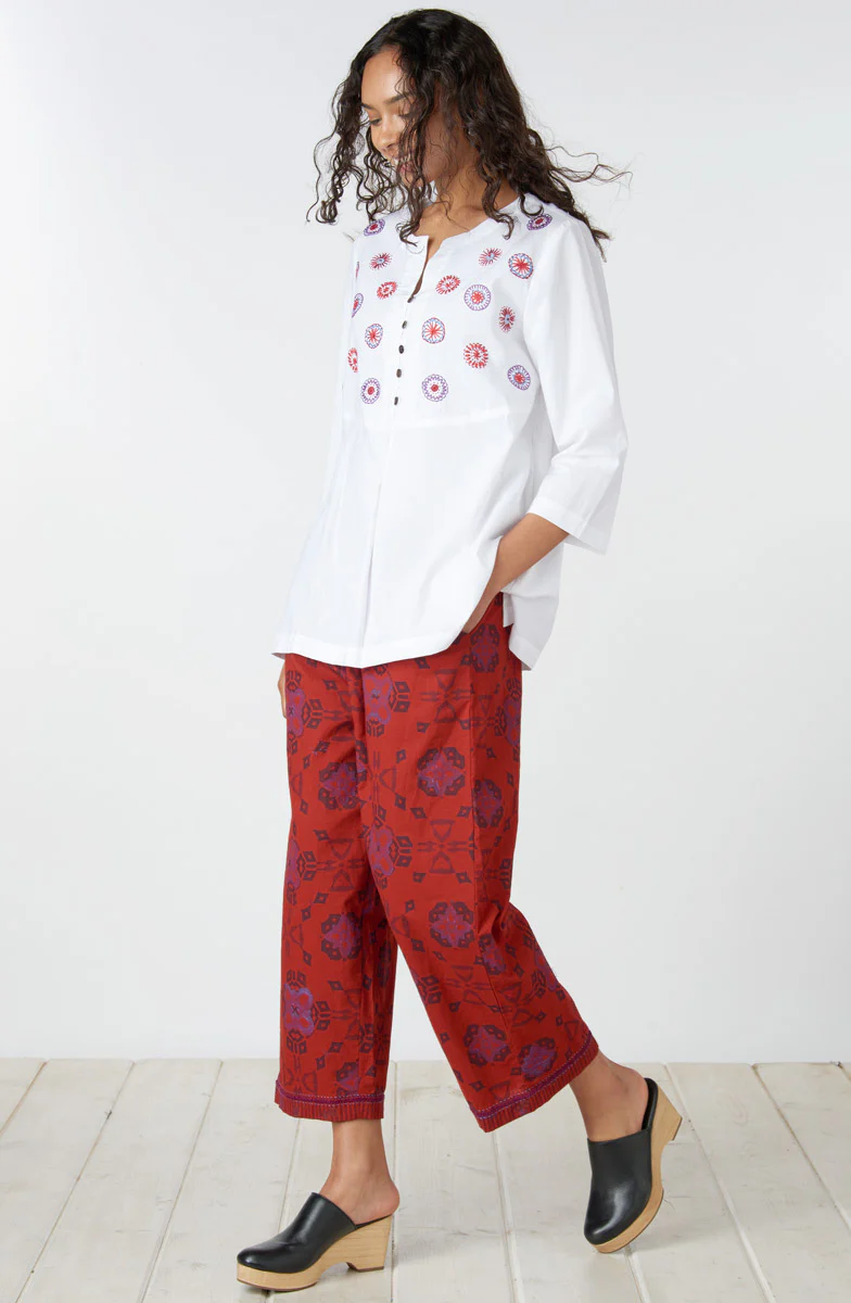 Kesari Organic Cotton Pull-On Crop Pant - Sunset red/Multi - Image 5