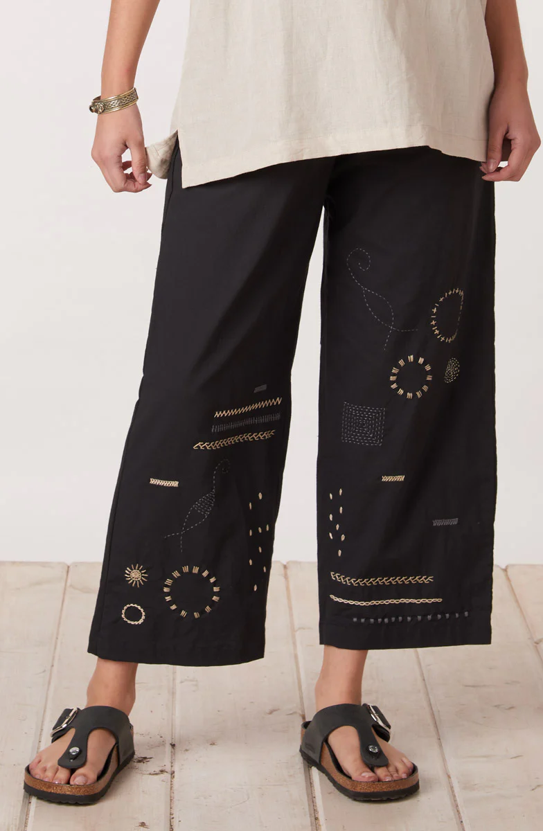 Kesari Organic Cotton Embroidered Crop Pant - Black - Image 3