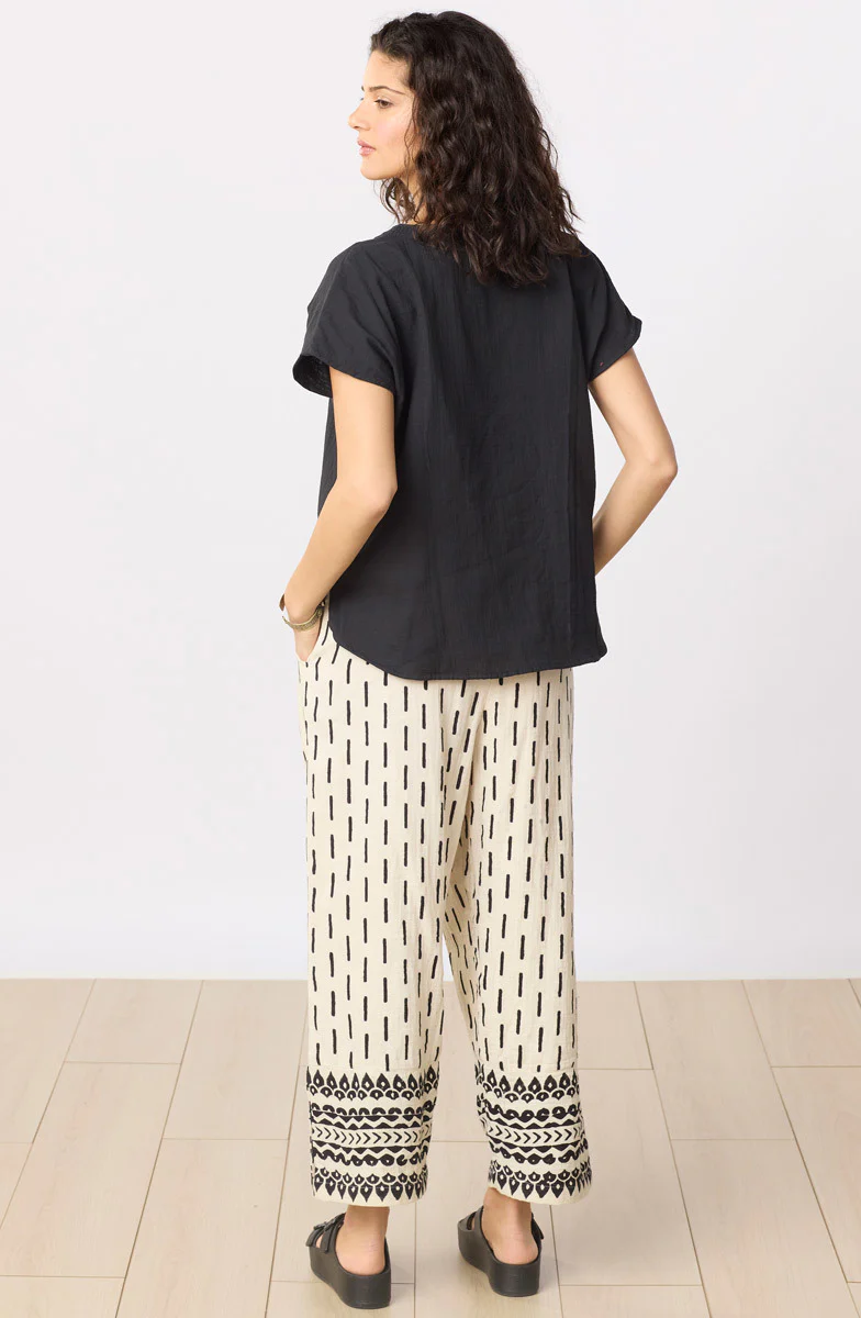 Kesari Cotton Double Gauze Crop Pant - Natural/Black - Image 5