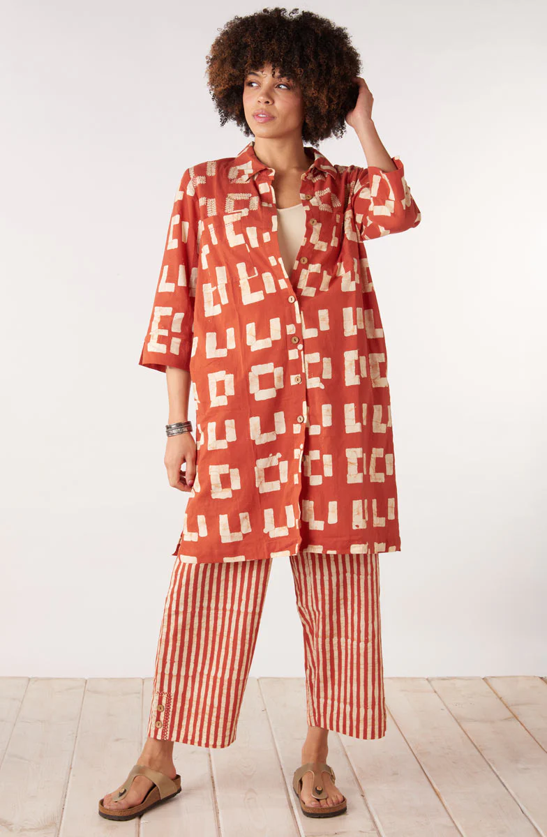 Kesari Pull-On Crop Pant - Fire red/Straw - Image 2