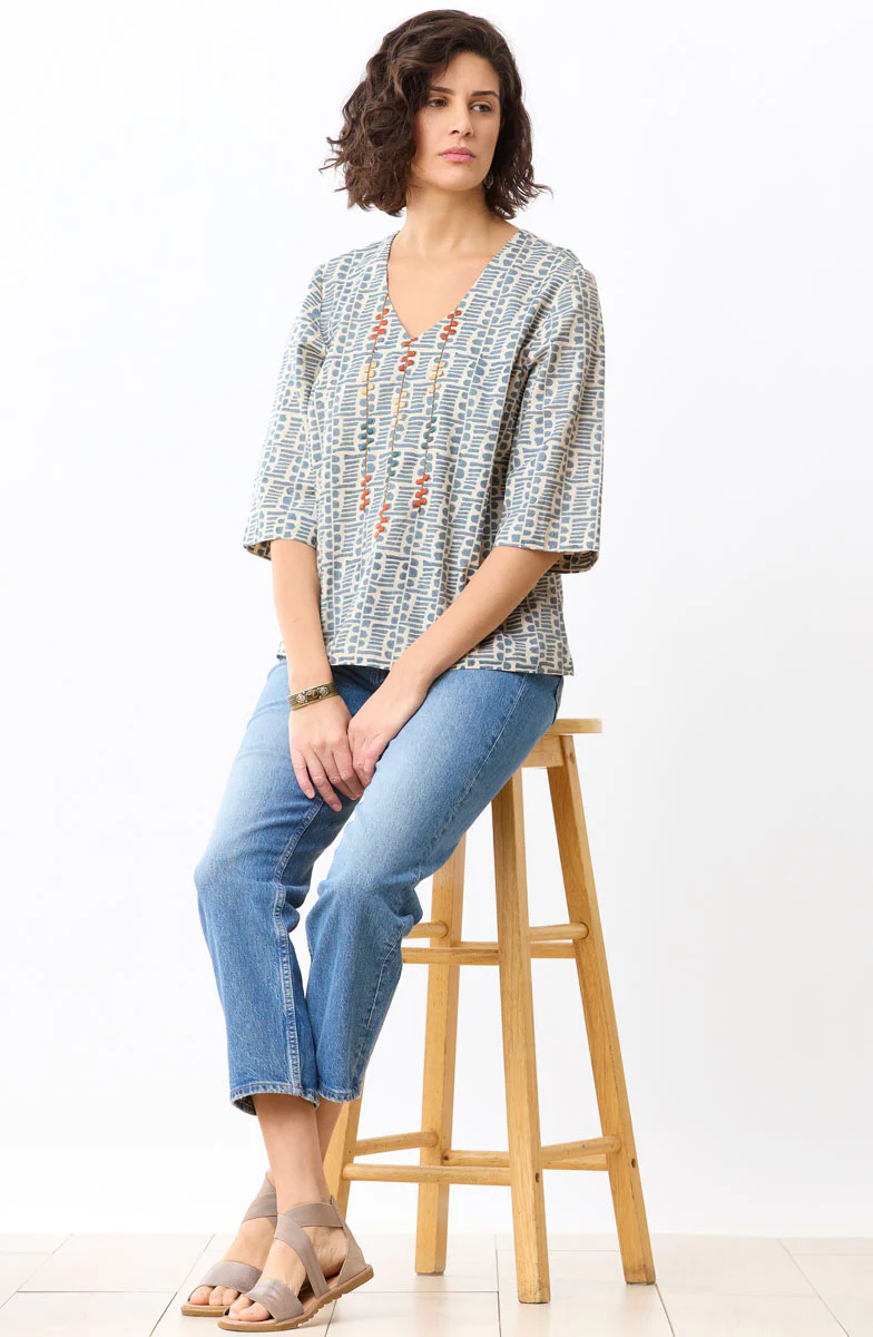 Kochi Cotton Linen V-Neck Top - Harbor blue/Natural - Image 5