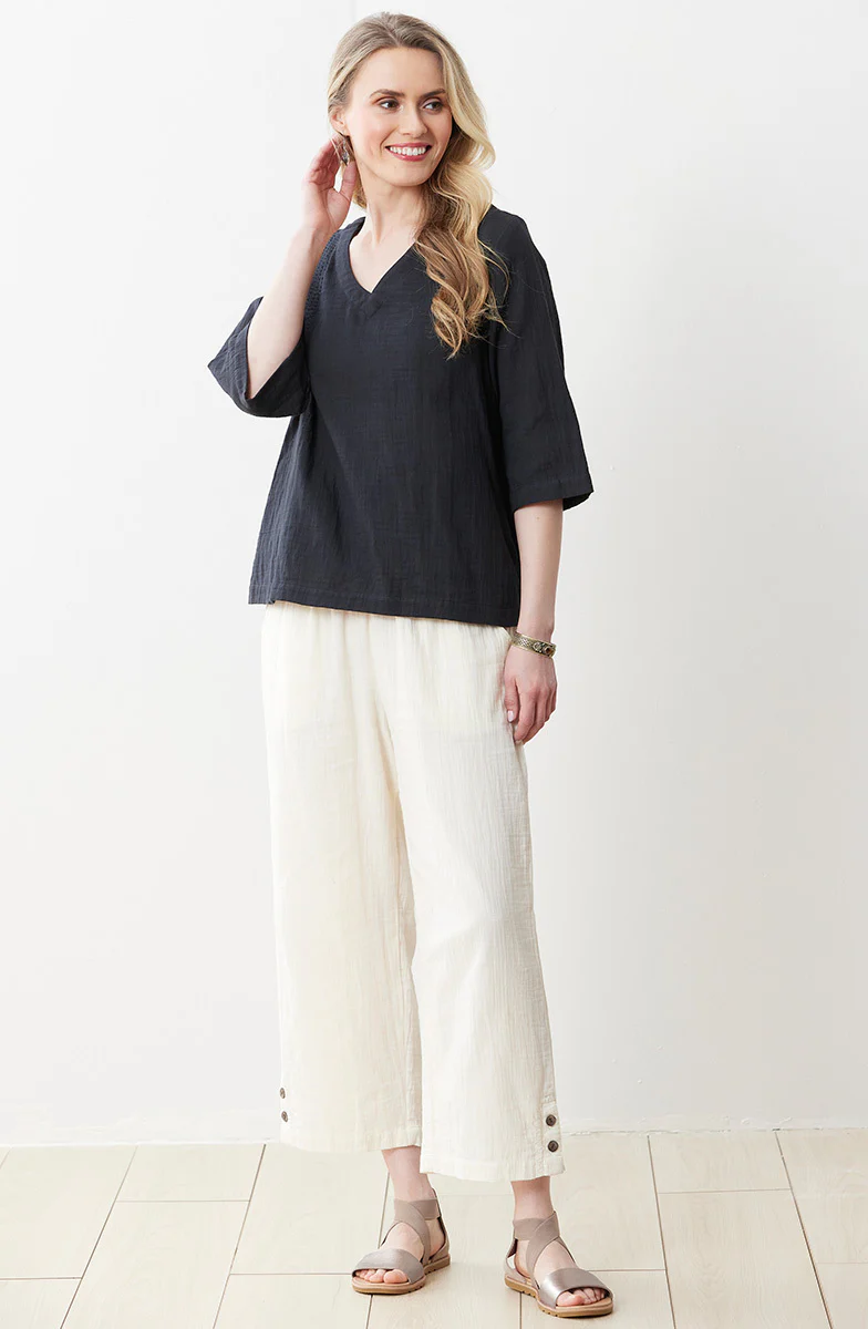 Kochi Double Gauze V-Neck Top - Image 13