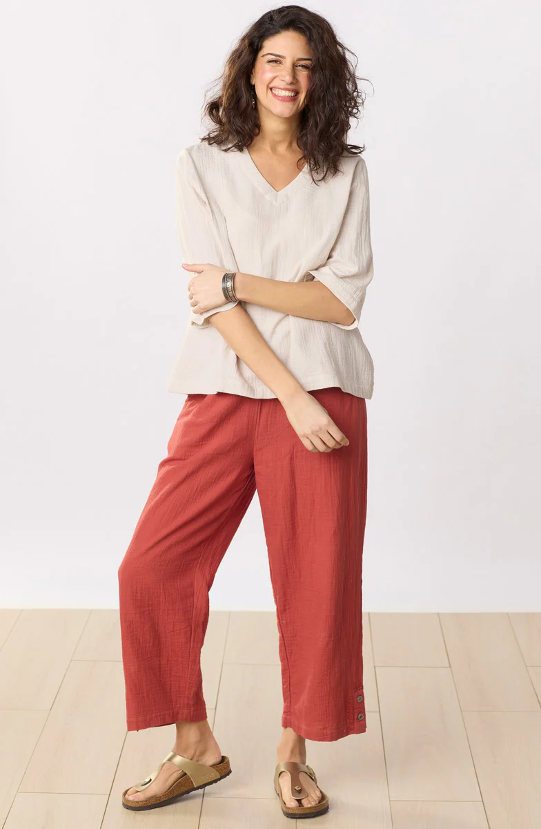 Kochi Double Gauze V-Neck Top - Image 19