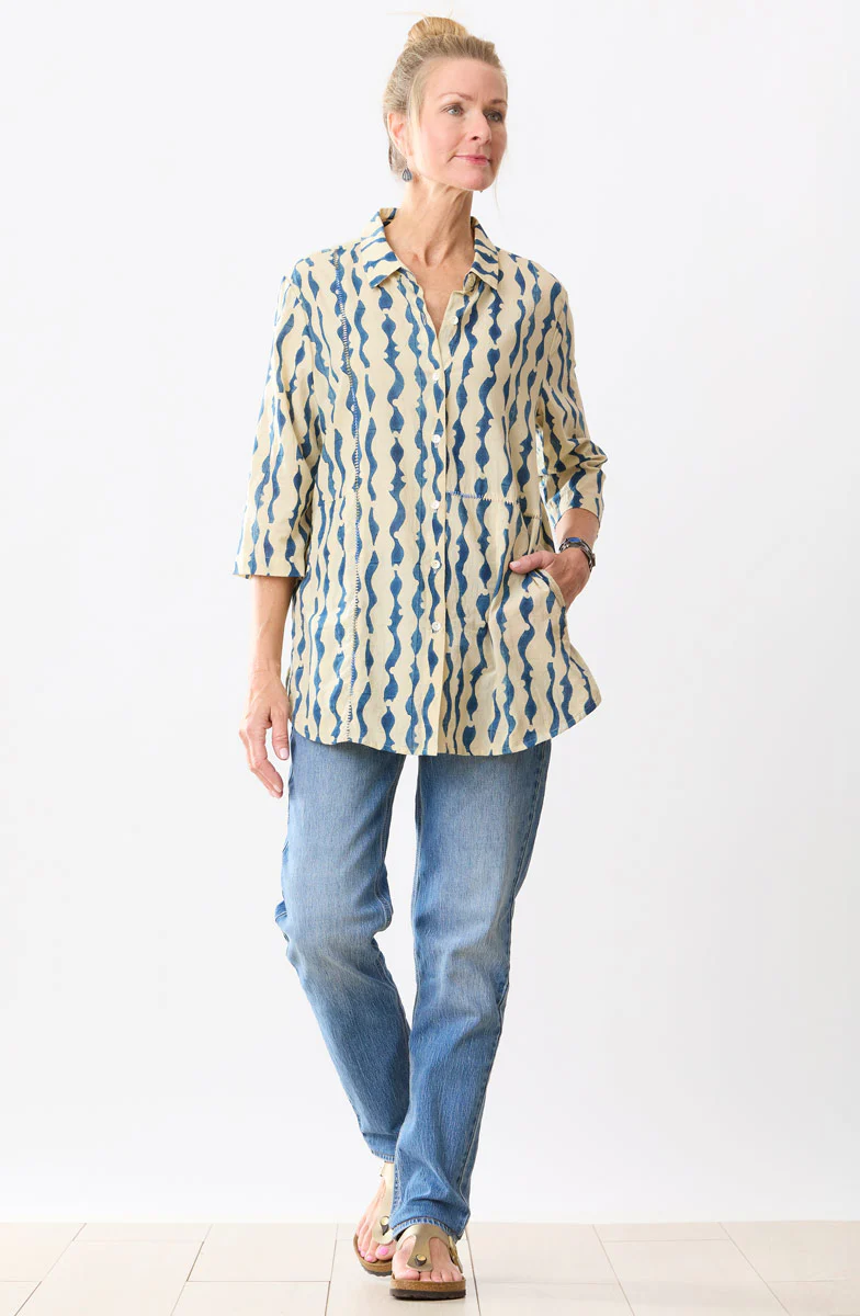 Namrita Natural Dye 3/4-Sleeve Shirt - Soft white/Indigo - Image 5