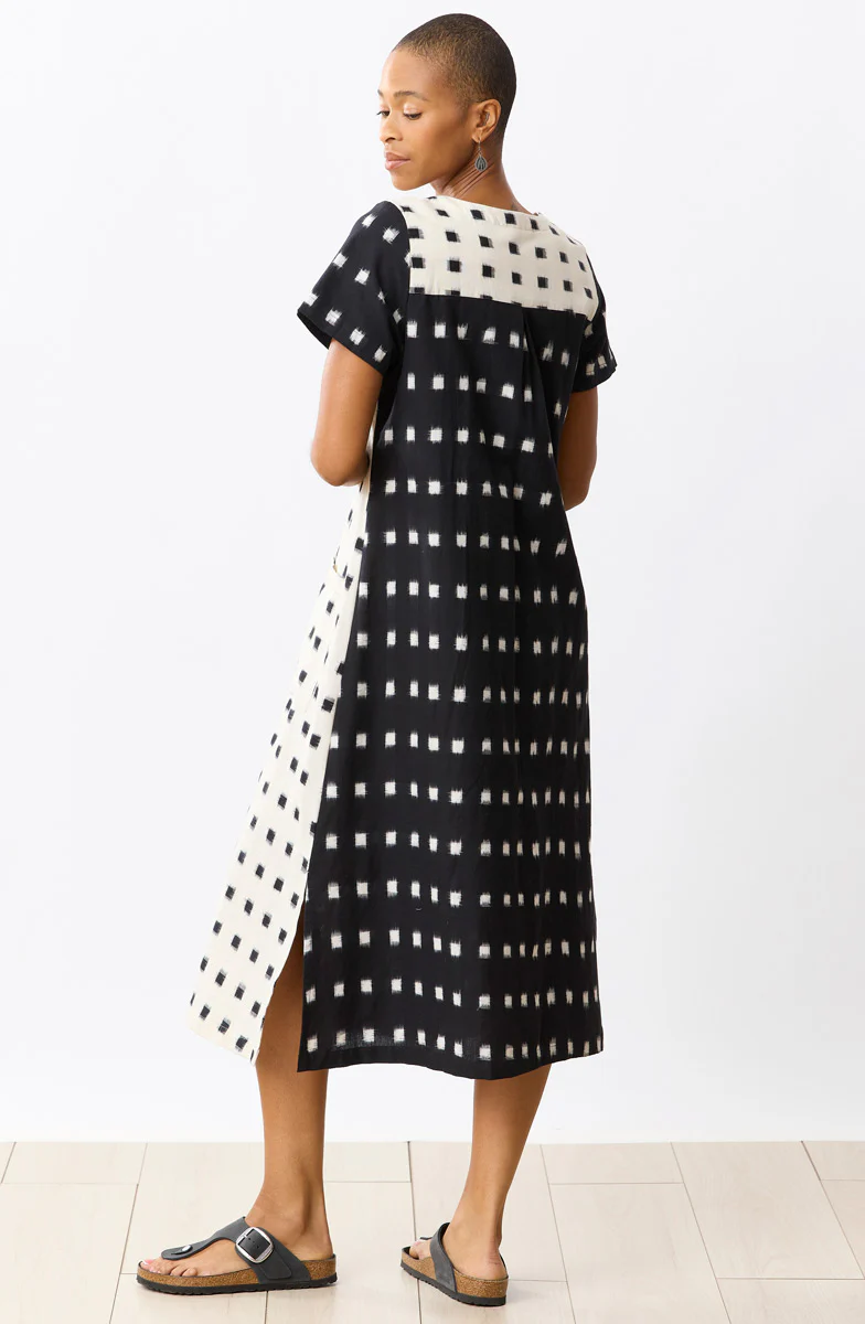 Rajouri Ikat Button Front Midi Dress - Soft white/Black - Image 5