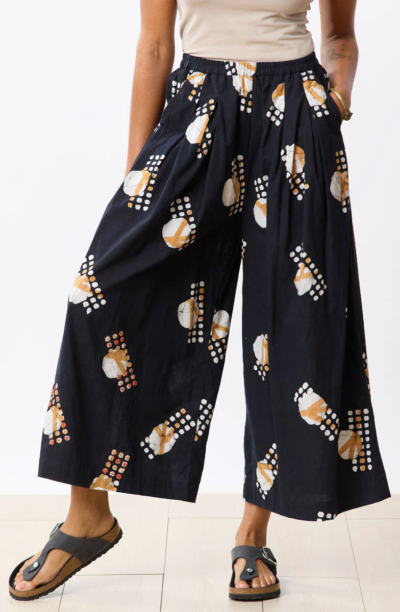 Rakeem Pull-On Gaucho Pant - Black/Soft white - Image 3