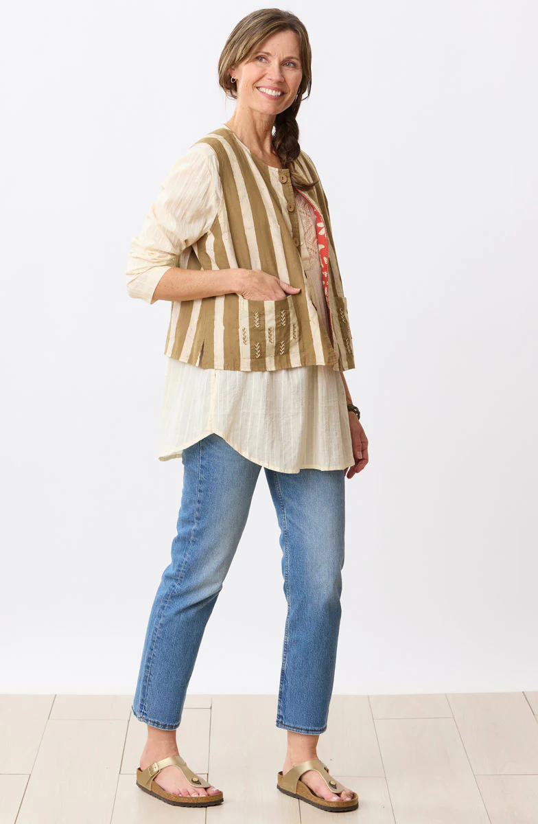 Afiza Reversible Batik Print Boxy Vest - Fire red/Straw - Image 4