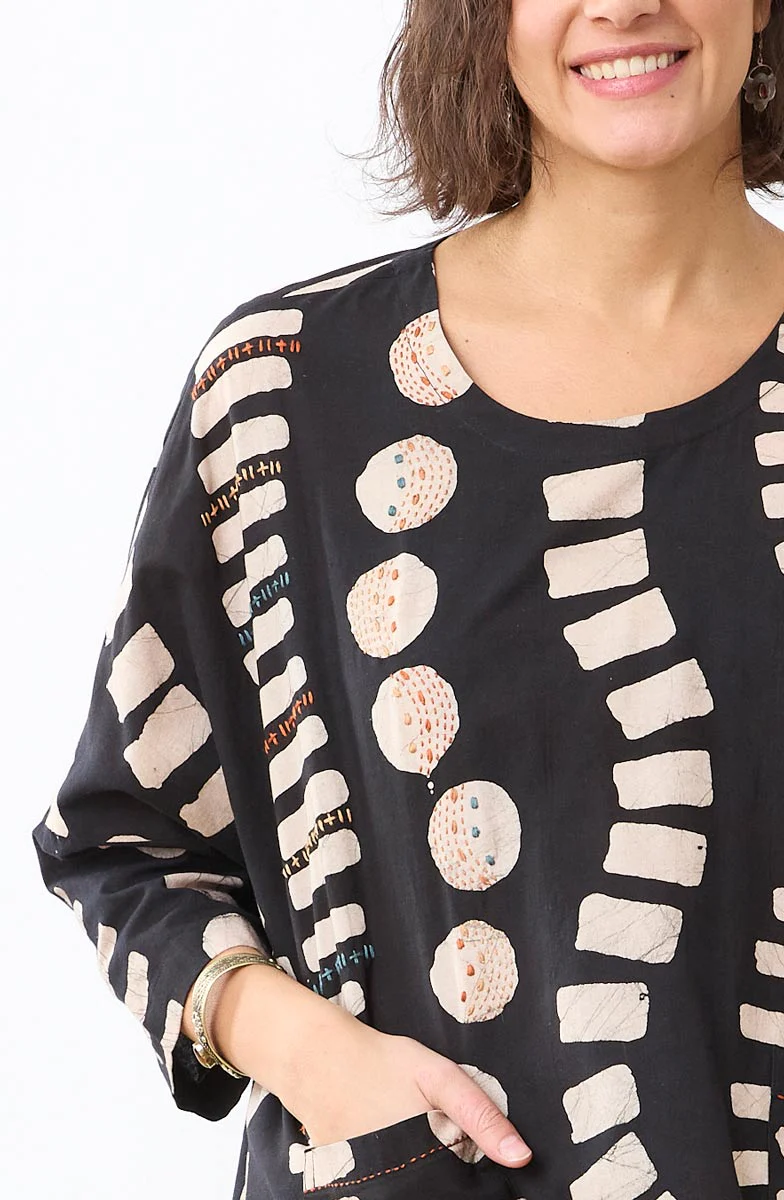 Rimsha 3/4-Sleeve Popover Swing Top - Black/Natural - Image 3