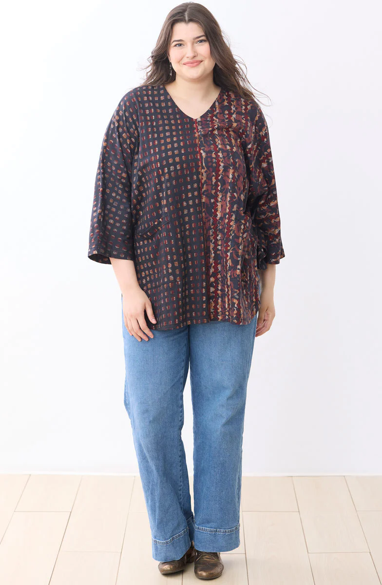 Sejal Cotton Jersey V-neck Oversized Tunic - Black/Multi - Image 7