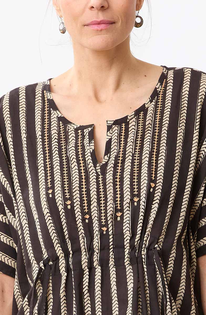 Sindhu Natural Dye Notch-Neck Kaftan - Black/Natural - Image 2