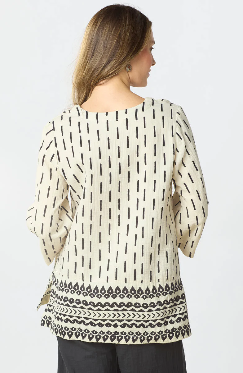 Zarine Double Gauze 3/4-Sleeve V-neck Tunic - Natural/Black - Image 4